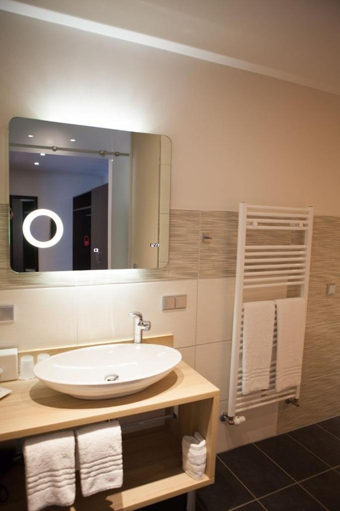 Hotel Kaiserhof Ζίγκμπουργκ Εξωτερικό φωτογραφία